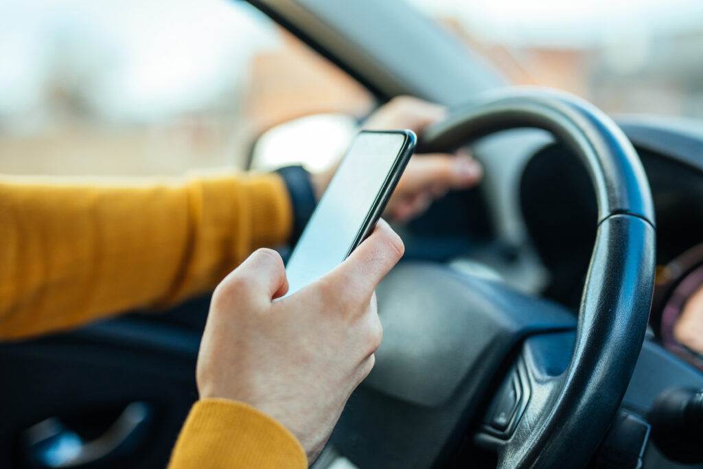 Distracted driving accident lawyers can contact the insurance company